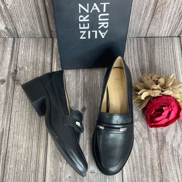 Naturalizer perla best sale loafer